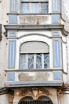 Oran, Algeria / Algrie: architectural detail on the sea front - Boulevard ALN - photo by M.Torres | dtail architectural sur le front de mer - Bd de l'Arme de Libration Nationale