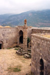 Armenia - Tatev, Syunik province: 6 m high octagonal pillory - Tatev Monastery complex - photo by M.Torres