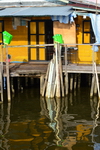 Bandar Seri Begawan, Brunei Darussalam: sunny facade at Kampong Saba water village - photo by M.Torres