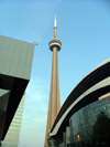 Canada / Kanada - Toronto / Torontas (Ontario): CN tower - highest manmade lookout point on the world (photo by Robert Grove)