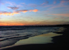 Canada - Ontario - Lake Erie: beach at sunset - photo by R.Grove