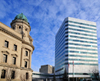 Winnipeg, Manitoba, Canada: a sky-walk link the Law Courts and the Woodsworth Building - view from Broadway - photo by M.Torres