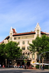 Barcelona, Catalonia: Casa Vdua Marf, architect Manuel Comas i Thos - Passeig de Grcia and Carrer de Valencia - Eixample district - photo by M.Torres