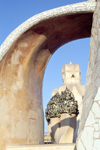 Catalonia - Barcelona: roof of Casa Mil - tile fragments - photo by M.Bergsma