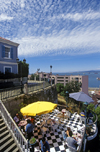 Valparaso, Chile: outdoor dining area at the Brighton bed and Breakfast, situated on a hill above Valparaso - photo by C.Lovell