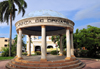 Puerto Plata, Dominican republic: circular garden pavilion - Parque Regalado - Glorieta frente a Los Bomberos - Junta de Ornato - photo by M.Torres