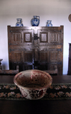 Santo Domingo, Dominican Republic: Alcazar de Colon museum - the Ladies room - colonial furniture - Salon de las Doncellas - Ciudad Colonial - Unesco World Heritage - photo by M.Torres