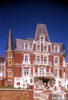 Le Havre, Seine-Maritime, Haute-Normandie, France: Restaurant, Villa Maritime - boulevard Albert 1er - architect Henry Toutain - photo by A.Bartel