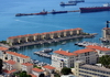 Gibraltar: Cormoran Camber docking basin and ships in the detached mole - Queensway Quay marina - Bay of Algeciras - photo by M.Torres