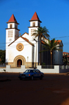 Guinea Bissau / Guin Bissau - Bissau, Bissau Region: Old Portuguese Cathedral of Bissau - architect Joo Simes / S Catedral de Bissau, edifcio do perodo colonial - photo by R.V.Lopes