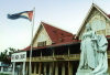 Guyana - Georgetown: Queen Victoria at the High Court (photo by G.Frysinger)