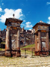 Haiti - Cap-Hatien: entrance to Sans Souci Palace - Unesco world heritage site (photo by G.Frysinger)