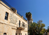 Jerusalem, Israel: Lubawitch Synagogue, 31 Habad Street - Tzemach Tzedek (Menachem Mendel Schneersohn), Chabad Lubavitch Hasidic Judaism, reopened after the 1967 six day war by the Lubawitch Rebbe Shlita - Sidna Omar Mosque behind the palm-trees - Jewish quarter - photo by M.Torres