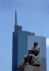 Africa - Kenya - Nairobi: city square - statue of Jomo Kenyatta, the first President of Kenya, and Lonrho Africa building - photo by F.Rigaud