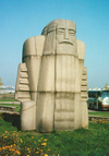 Lithuania - Kaunas: statue of Maironia - priest and poet (photo by G.Frysinger)