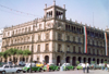 Mexico City: VW beetles - taxi stand - Antiguo Ayuntamiento - Plaza de la Constitucion - photo by M.Torres