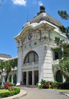 Mozambique / Moambique - Maputo / Loureno Marques / MPM : railway station designed by Gustave Eiffel - estao ferroviria central / CFM - Caminhos de Ferro de Moambique - projecto de Gustave Eiffel (praa dos Trabalhadores, ex praa Mac-Mahon) - photo by G.Frysinger