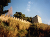 Portugal - Ribatejo - Torres-Novas: o castelo e o cu de Dezembro / Torres-Novas: the castle and the december sky - photo by M.Durruti