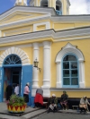 Russia - Abakan (Khakassia / Khakasiya republic - Siberian Federal District): Orthodox women outside a church (photo by A.Kilroy)