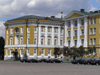 Russia - Moscow: Behind the Kremlin Wall - official cars - photo by J.Kaman