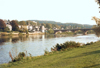 Scotland - Scotland - Perth / Peairt (Pertshire and Kinross): by the river Tay - photo by P.Willis