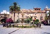 Spain / Espaa - Extremadura - Mrida: Plaza de Espaa - fuente y hotel / fountain and hotel (photo by Miguel Torres)