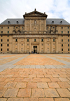 Spain / Espaa - San Lorenzo de El Escorial: Royal Monastery of San Lorenzo de El Escorial - facade - entrance to Patio de los Reys - Real Monasterio de San Lorenzo de El Escorial - UNESCO World Heritage Site - photo by M.Torres