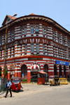 Colombo, Sri Lanka: white and red - candy faade of Plantation house - Lankem (Paint and Chemicals) company and the Indian bank - corner of Sir Baron Jayatilake Mawatha and York Arcade road - Fort - photo by M.Torres