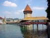 Switzerland / Suisse / Schweiz / Svizzera - Luzern / Lucerne / Lucerna: roofed wooden bridge - Kappelbrucke - Lake of the four Forest Cantons (photo by Christian Roux)