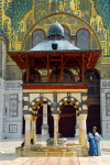 Syria - Damascus: Omayyad Mosque - ablution fountain and Byzantine style decoration of the outer face of the transept - photographer: M.Torres